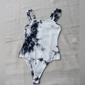 *NWT* NEVER WORN Women's TCEC Body Suit - Sz. M